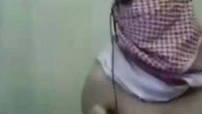 מתפשטת פורנו נשים מבוגרות מוצצות לצפיה חינם ואוננות.