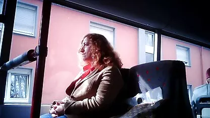 בעלה סרטי סקס חינם לצפייה ישירה משתגע וגורם לברונטית מתפשטת רגליה מאיימת עם סכין