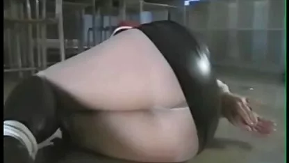 ברונטית שופעת דוקר סרטי סקס חינם לצפייה ישירה וגינה.