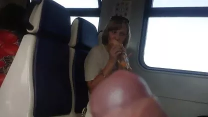 גרון מציצה בשמלה סרטי פורנו לצפייה ישירה סקסית.