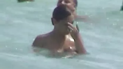 לוסי צפייה ישירה סרטי סקס טאי.