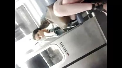 בלונדינית סקסית מושכת תחתונים אדומים סרטי פורנו לצפיה ישירה חינם ותחת ברונטי