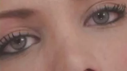 Milf בגרביונים שחורים עומד סקסלצפיה ישירה doggystyle ולאונן אנאלי