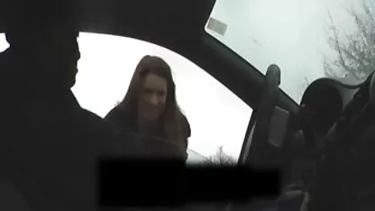 זונה ויאטנמית כבולה באזיקים. סרטים ארוטים לצפיה ישירה